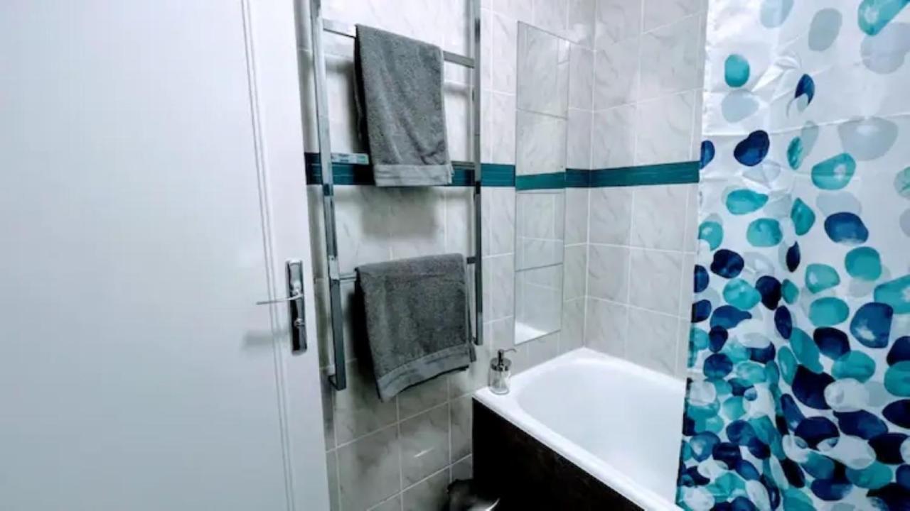 Appartement Chic Proche De Paris, Parking Inclus Saint-Maur-des-Fosses Ngoại thất bức ảnh